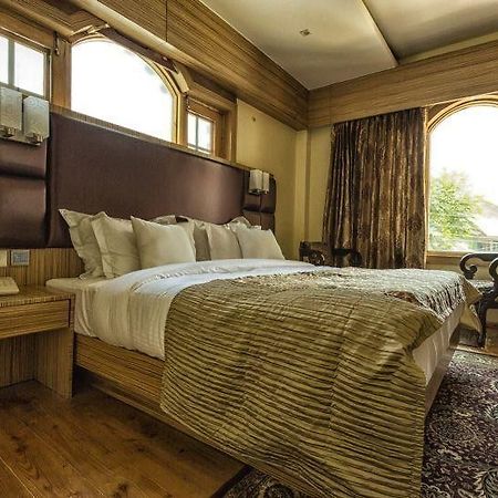 The Pride Inn Srīnagar المظهر الخارجي الصورة