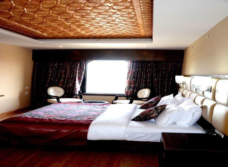 The Pride Inn Srīnagar المظهر الخارجي الصورة